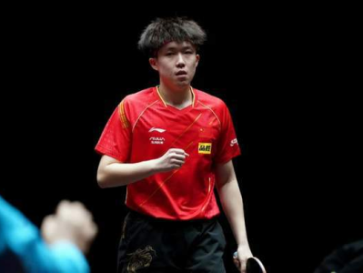 王楚钦开局猛抽，展现强势竞技风采