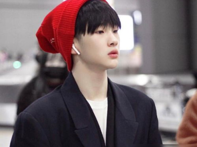 周震南被弟弟买的蜥蜴吓到了