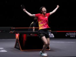 王曼昱寄语：携手共进，健康涨球，共创辉煌