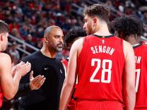 火箭主帅：我们没有顶住身体对抗